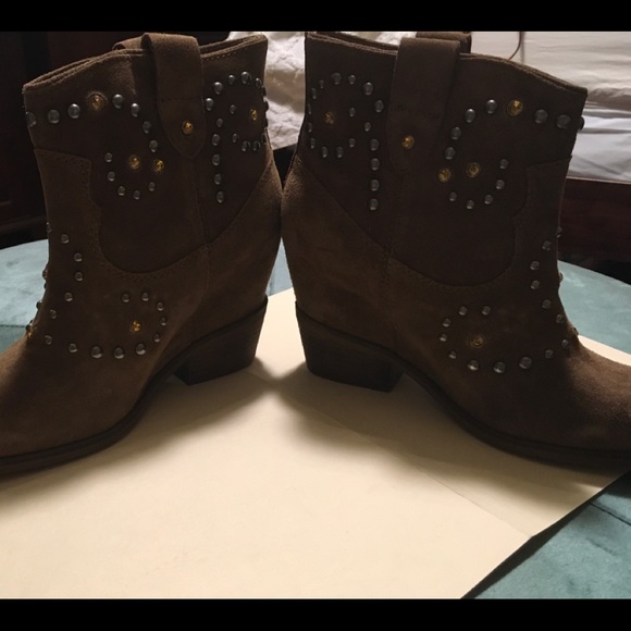 Guess Boot - Picture 2 of 6